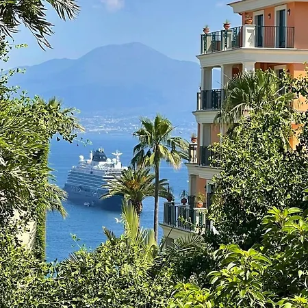 Overture - Panoramic Luxury Terrace Center Sorrente