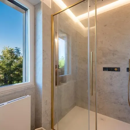 Overture - Panoramic Luxury Terrace Center Διαμέρισμα