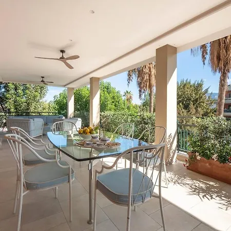 Overture - Panoramic Luxury Terrace Center Διαμέρισμα